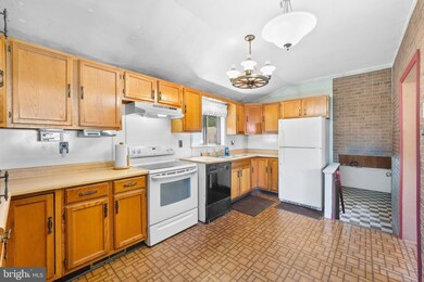 255 Sycamore Rd, Elkton, MD 21921 - photo 5