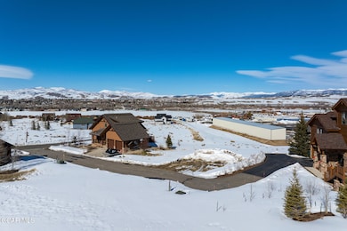 726 Saddle Ridge Circle-2