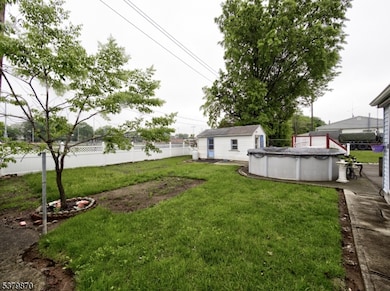 611 Laurel Ave, Roselle Park, NJ 07204 - photo 5