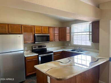 1237 E Utopia Rd, Phoenix, AZ 85024 - photo 3