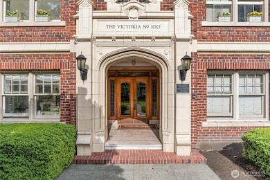 The Victoria unit VB404, Seattle, WA 98119 - photo 4