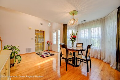 21DA6638-35F6-47FE-B71D-BB95A7DEF671