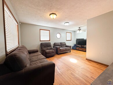 6627 NW Elmont Rd, Topeka, KS 66618 - photo 2