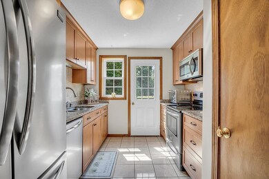 2 Winding Brook Ln, Merrimack, NH 03054 - photo 4