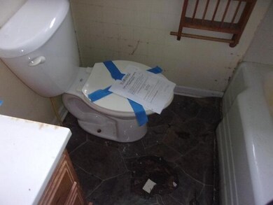 W606 Robert St, Menominee, MI 49858 - photo 7