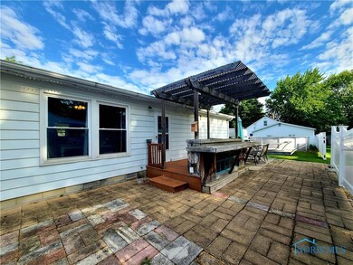 123 S High St, West Unity, OH 43570 - photo 4