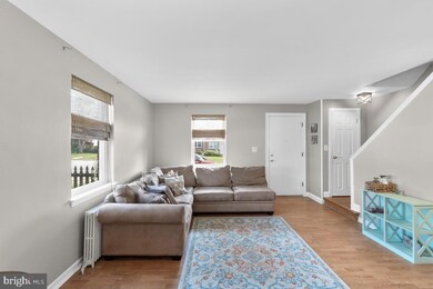 8534 Oak Rd, Parkville, MD 21234 - photo 7