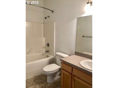 758 Meadowlawn Place, Molalla, OR 97038 - photo 4