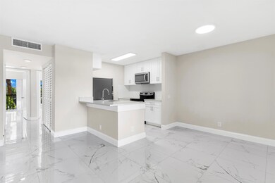 712 Meadows Cir, Boynton Beach, FL 33436 - photo 3