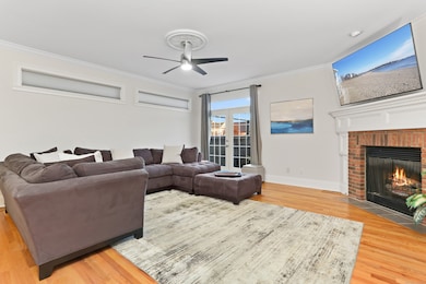 65 Thorpe St, Fairfield, CT 06824 - photo 5