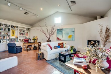 2220 E Kleindale Rd, Tucson, AZ 85719 - photo 7