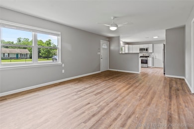 245 E 148th St, Glenpool, OK 74033 - photo 5