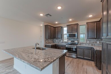 Kitchen 5 (2)