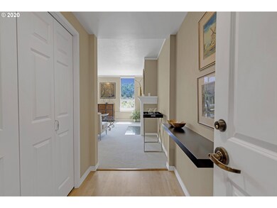 Entrance/Foyer