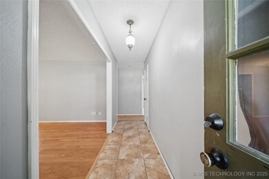 801 W Utica St, Broken Arrow, OK 74011 - photo 4