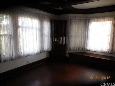 formal dinning, each corner has built in cabinet