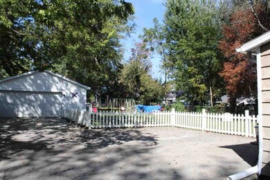 420 E Broadway St, Princeton, IN 47670 - photo 3