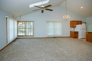 2909 hunters place-104