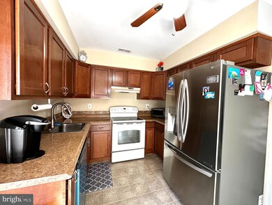 630 Foxton Ct unit 630, West Deptford, NJ 08051 - photo 5