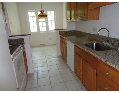 152 Laurelwood Dr unit 152, Hopedale, MA 01747 - photo 3