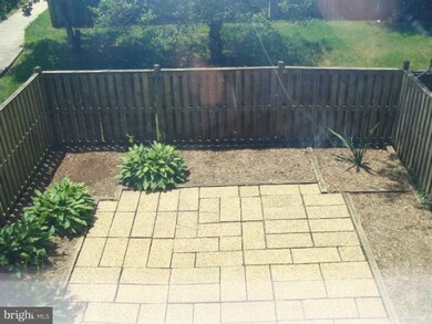 7050 Knighthood Ln, Columbia, MD 21045 - photo 6