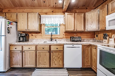 Well Appointed Kitchen (2)