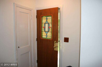 6103 Oakland Mills Rd, Sykesville, MD 21784 - photo 2