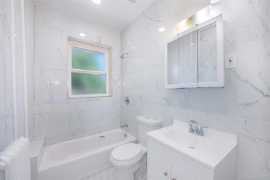 490 van Duzer St, Staten Island, NY 10304 - photo 5