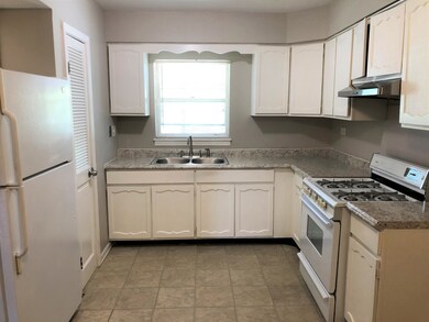 5629 Saint Charles Rd unit 204, Berkeley, IL 60163 - photo 2