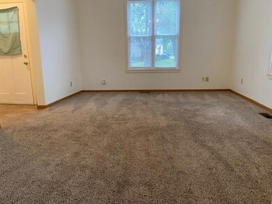 421 N 18th N A, Parsons, KS 67357 - photo 4