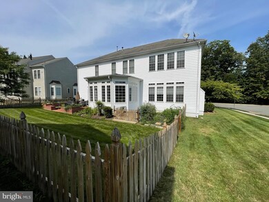 7208 White House Dr, Springfield, VA 22153 - photo 2