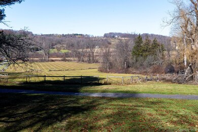 58 On the Green unit 60, Verbank, NY 12585 - photo 5