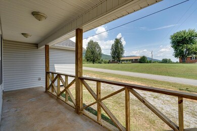05-1249 Cordell Dr-5