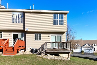 27 Buttercup Ln unit 27, South Grafton, MA 01560 - photo 2