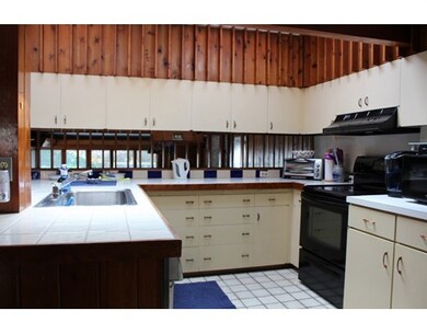 36 Cooke St, Greenfield, MA 01301 - photo 6