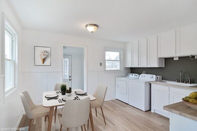 2201 Flicker Ln, Rolling Meadows, IL 60008 - photo 4