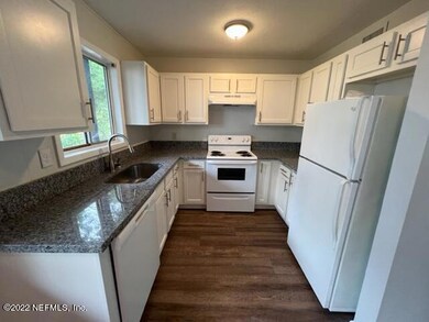 1229 Willow Branch Ave unit 2, Jacksonville, FL 32205 - photo 6