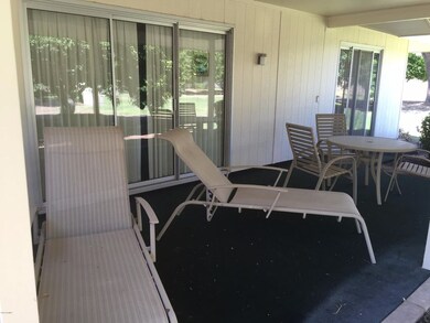 9888 W Spanish Moss Ct, Sun City, AZ 85373 - photo 4