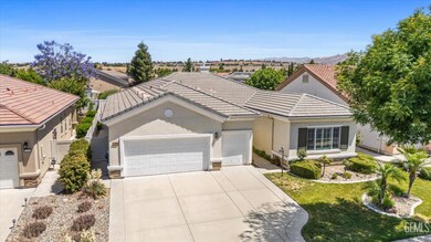 13802 Blossom Ridge Dr, Bakersfield, CA 93306 - photo 3