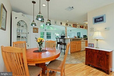 9212 Kristin Ln, Fairfax, VA 22032 - photo 4