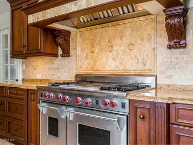 6151 Woodlake -Kitchen 3