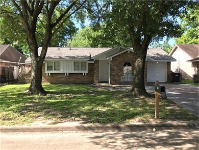 911 Pilot Point Dr, Houston, TX 77038 - photo 7