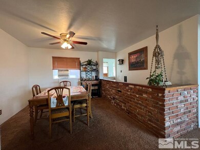 21 Arnold St, Winnemucca, NV 89445 - photo 2