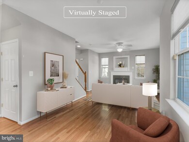 10053 Woolen Kilt Ct, Bristow, VA 20136 - photo 2