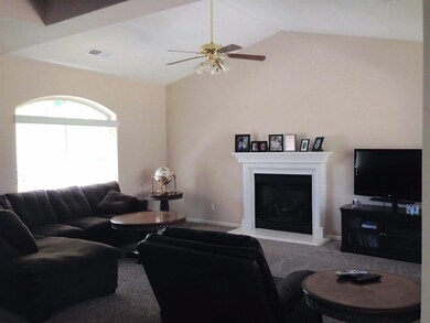 6602 E Amherst Ave, Fresno, CA 93727 - photo 5