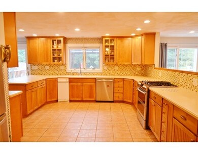 591 Blue Hills Pkwy, Milton, MA 02186 - photo 3