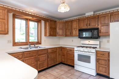 101 Harris Rd, Nashua, NH 03062 - photo 7