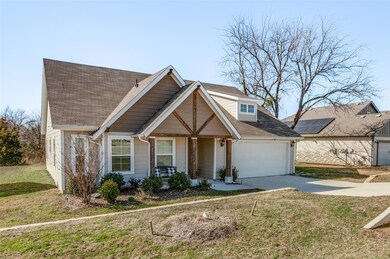 1370 Greenfield St, Gainesville, TX 76240 - photo 2