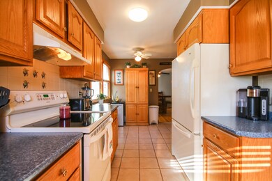 542 Cumberland St, Westbrook, ME 04092 - photo 6