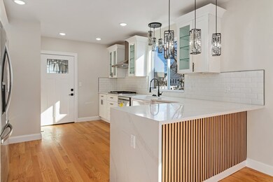 22 Melbourne Ave unit 1, Newtonville, MA 02460 - photo 6